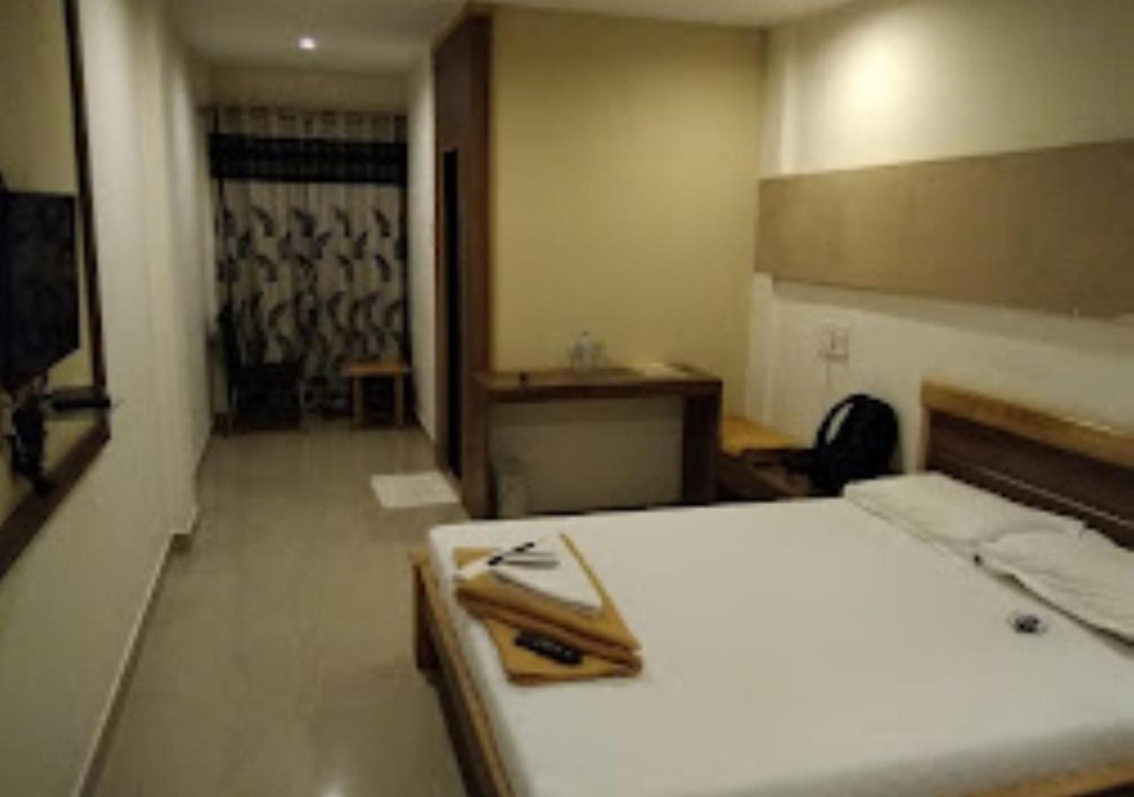 Hotel Jaltarang Kalmath Kankavali Екстер'єр фото