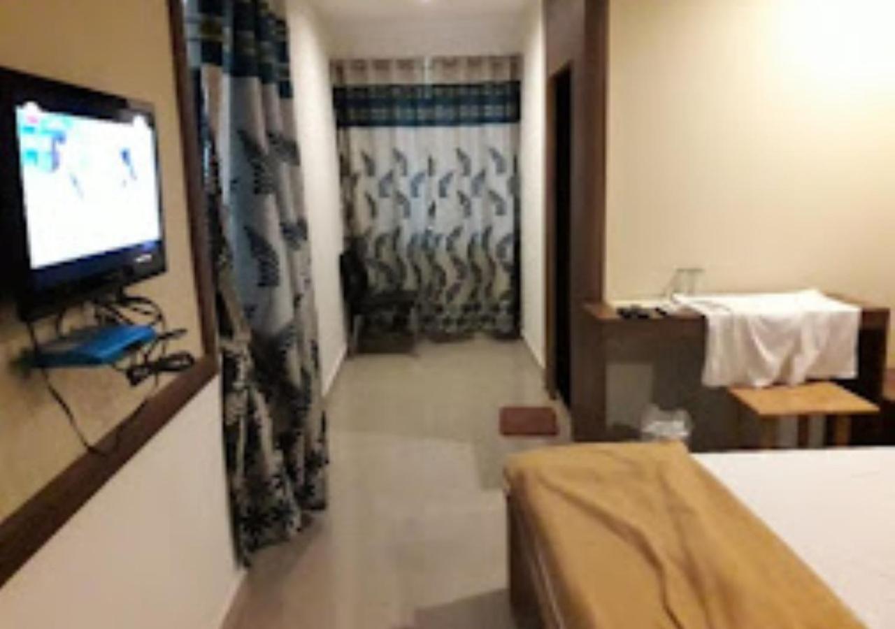 Hotel Jaltarang Kalmath Kankavali Екстер'єр фото